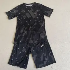 adidas カモフラ柄 セットアップ 160cmのサムネイル