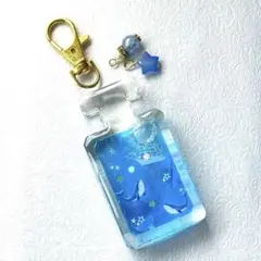 No.473 香水瓶 海 シャカシャカキーホルダー シェイカー レジン - メルカリ