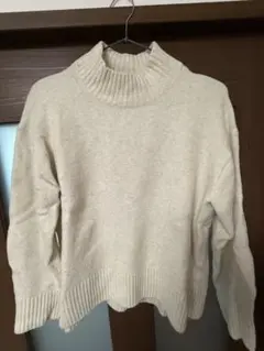 UNIQLO アイボリー タートルネックセーター M