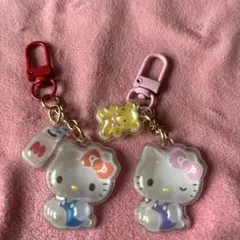 ハローキティ クリアアクリルキーホルダー 2個セット