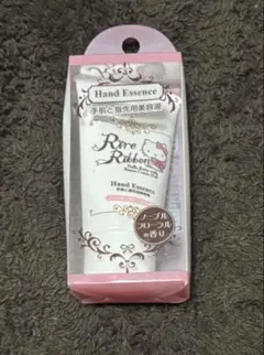 新品　サンリオ　ハローキティ　ハンドエッセンスのサムネイル