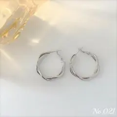 ツイスト フープピアス 24mm シルバー No.21