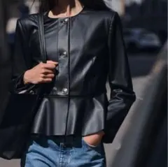 ZARA　フェイクレザー ペプラムジャケット　XSサイズ
