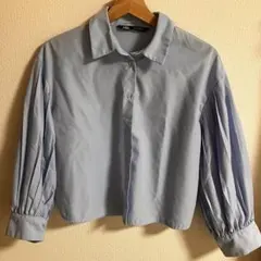 ライトブルー シャツ