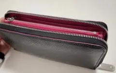 ルイヴィトン ジッピーウォレット レディース 長財布