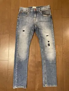 ZARA ダメージデニム ジーンズ　152