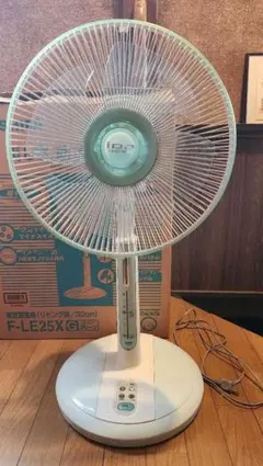 TOSHIBA 30cm 扇風機 F-LE25X 本体のサムネイル