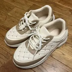 しまむらMUMUコラボスニーカー