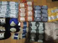 毛糸 まとめ売り　大量　 （２枚目もあり）