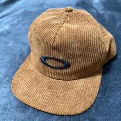 ⚠️お値下げ中　　Oakley コーデュロイ キャップ ブラウン メンズキャップのサムネイル
