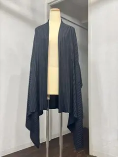 《お値下げ中》PLEATS PLEASEプリーツプリーズイッセイミヤケ　トップスのサムネイル