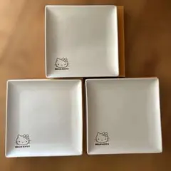 HELLO KITTY 四角いお皿 3枚セット