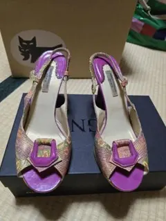 LOUIS VUITTONルイヴィトンお花柄バックストラップパンプス37ゴールド LOUIS VUITTONルイヴィトンお花柄バックストラップパンプス37ゴールド