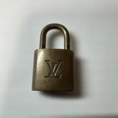 LOUIS VUITTON ルイヴィトン カデナ パドロック 南京錠 ゴールドのサムネイル
