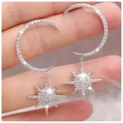 星型クリスタルシルバーピアス　可愛い　お洒落　個性的　カジュアル　新品　未使用