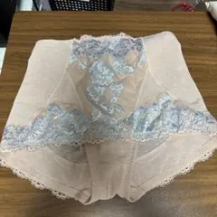 Item thumbnail for item 9b7530ca-ccd7-4aa6-b87b-e400f93ec2a3