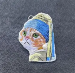 R*♡様 ビーズ刺繍ブローチ　真珠の耳飾りの少女・猫