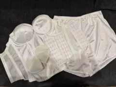 ブライダルインナー E65 4点セット