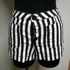 FOREVER21ストライプショートパンツ