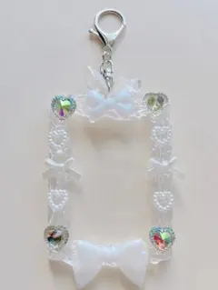 うさ耳リボンのクリアホイップトレカキーホルダー　トレカケースデコ