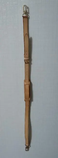 LOUIS VUITTON ヌメ革 ショルダーストラップ