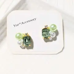 P-29　ハンドメイド☆ビジューピアス／イヤリング