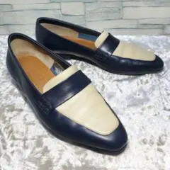 TRUSSARDI 23cm ローファーパンプス レザー バイカラー 濃紺×白のサムネイル