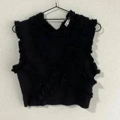 ザラ ZARA フリルノースリーブトップス 黒