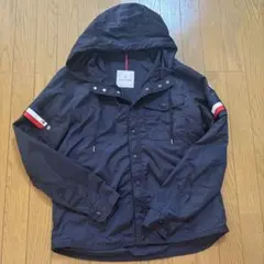 MONCLERナイロンジャケット　ネイビーフード付き