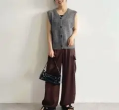 試着のみ！グリーンレーベルリラクシング　サテンカーゴパンツ　38 ブラウン