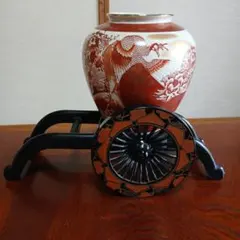 訳あり！　九谷焼　御所車付き 花瓶　龍山 花器 花入 孔雀 花台
