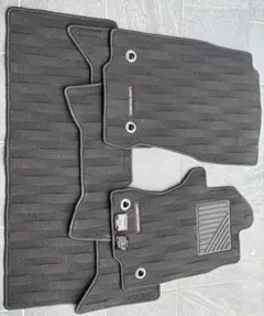 【純正品】トヨタランドクルーザー250 フロアマットセットブラック七人乗り