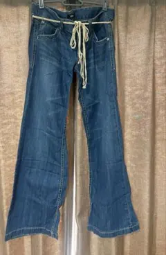 OZOC ブーツカットデニム フレアパンツ サイズ40のサムネイル