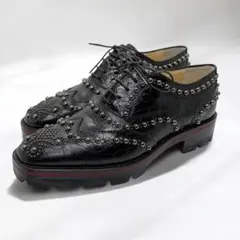 美品　ルブタンスタッズ付き黒レザーシューズ 　超レアのサムネイル