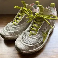 Item thumbnail for item 2d42bf5d-813d-4fdc-a020-1cbe0d5f8817