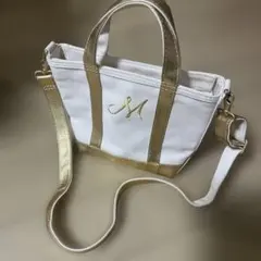 エルエルビーントート、ゴールド