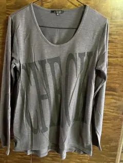 u*e様 季節の変わり目の長袖