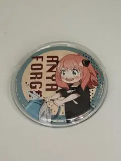 アーニャ ピンバッジ