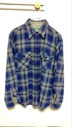 UNITED COLORS OF BENETTON 長袖シャツ　L　イタリア製