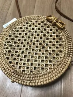 新品未使用　ラタン 円形 かごバッグ リボン付き　タグ付き　ショルダー