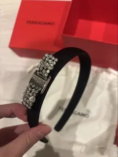 Salvatore Ferragamo カチューシャ ビジュー ヴァラ - メルカリ