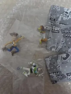 トイ・ストーリー ゆらゆらつながるマスコット カプセルトイ ウッディ バズ