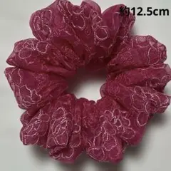 ハンドメイド ♡シュシュ ピンクに銀糸入り花の刺しゅう入りオーガンジーレース