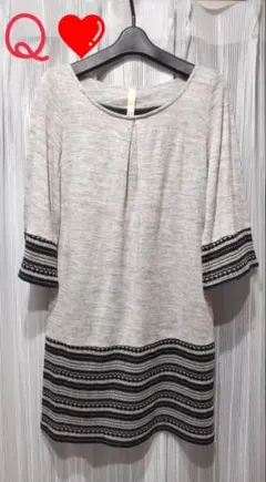 【美品】Ｑ❤裾インディアン調 Ａライン フレアスリーブニットワンピース M