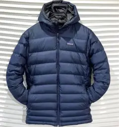 【年末価格】　美品　Patagonia ハイロフトダウンフーディ ネイビー S