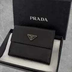 美品✨ PRADA プラダ 三つ折り財布 サフィアーノ ブラック 三角ロゴ