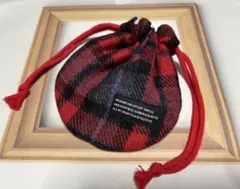 赤と黒のチェック柄 まんまる巾着