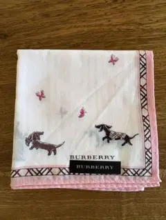新品未使用　バーバリー 犬 バタフライ　 デザイン ハンカチ