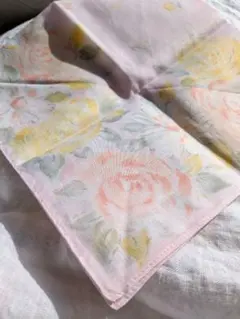 新品　ヴィンテージ　薔薇のハンカチ