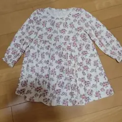 花柄長袖ワンピース 120cm